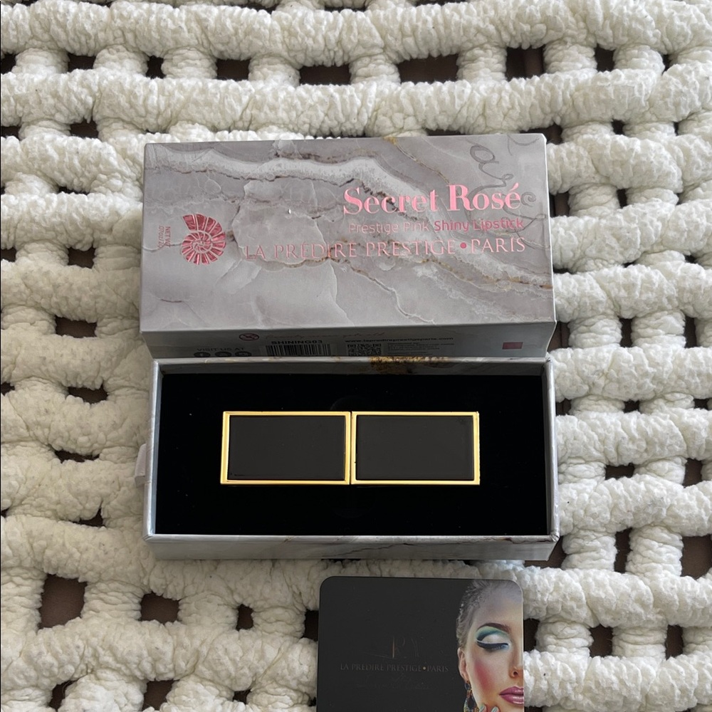 LA PRE’DIRE’ Prestige Paris,Secret Rose’ lipstick. Plump,hydrate in 1 stroke.NWT